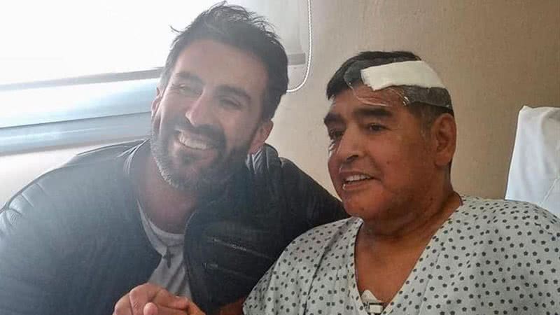 Leopoldo, o médico, (esq.) e Maradona (dir.) sorrindo em fotografia - Divulgação/Instagram/Leopoldo Luque