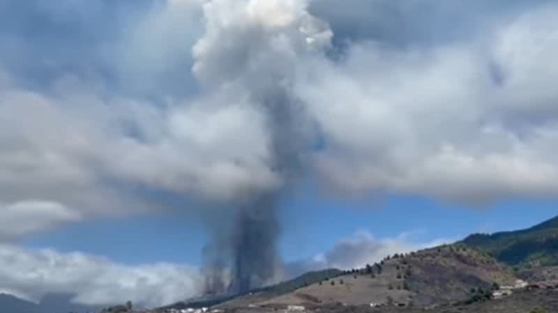 O vulcão em erupção - Divulgação/Vídeo