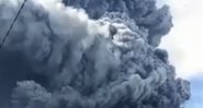 Vulcão na Indonésia - Divulgação/Twitter/Urgent Alert News