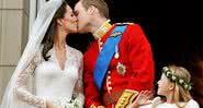 Fotografia do icônico beijo dos recém-casados - Getty Images