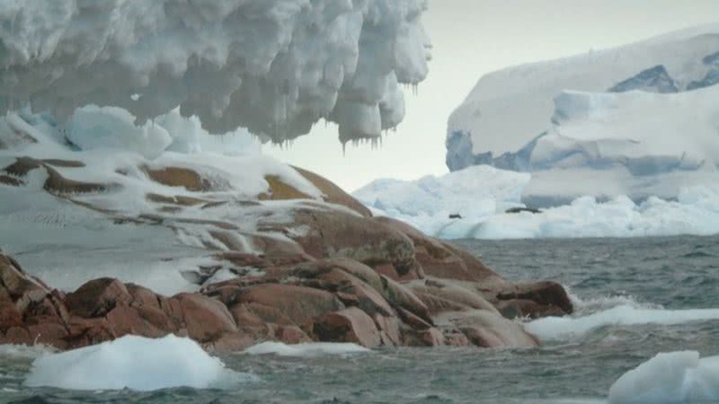 Ilha na Antártida revelando o desgelo - Divulgação