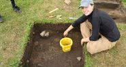 Samantha Sanf, do projeto Iroquoia, escavando em Nova York - Divulgação