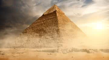 As areias do tempo destruiram muitas pirâmides - Shutterstock