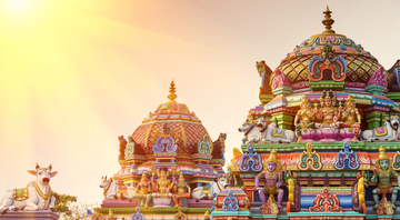 Imagem de um gopura na entrada do Templo Kapaleeshwarar - Shutterstock