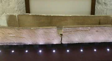 O caixão danificado - Prittlewell Priory Museum