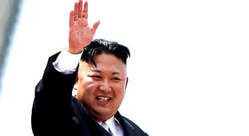 Kim Jong-un numa parada em Pyongyang - Reprodução