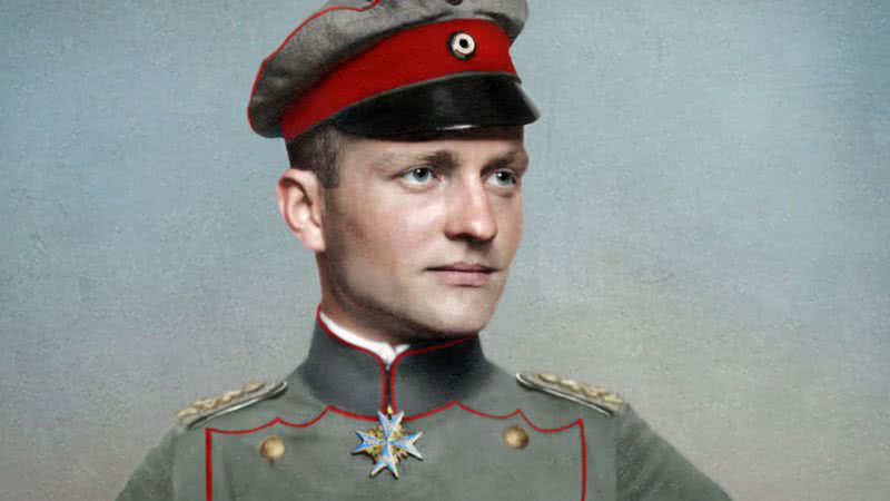 Manfred von Richthofen, o Barão Vermelho em foto colorizada - Divulgação/Klimbim