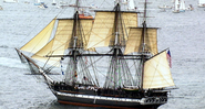 Ol Ironsiders, um fragata da Marinha dos EUA, do século 19. Está aberto para visitação em público em Massachusetts  - Wikimedia Commons