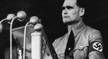 Rudolf Hess durante um discurso, em 1937 - Getty Images