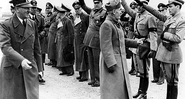 Grupo nazista e Hitler - Reprodução