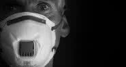 Imagem  de uma pessoa com uma máscara de proteção facial - Pixabay