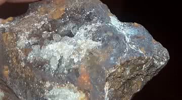 Quimberlito, a rocha que possuí diamantes. Ela além de ser valiosa, irá ajudar na reconstrução das formas dos continentes antigos - Divulgação