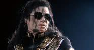 O Rei do Pop, Michael Jackson, em apresentação - Wikimedia Commons