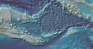 Imagem ilustrativa de uma falha oceânica. É possível identificá-la pelo zigue-zague. - Wikimedia Commons