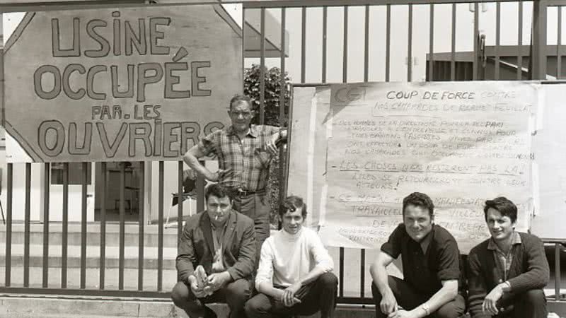 Trabalhadores franceses durante a ocupação de sua fábrica em 1968 - George Louis/Creative Commons/ Wikimedia Commons
