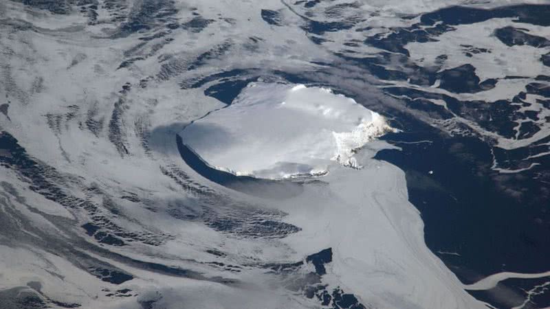 Fotografia da Ilha Bouvet por satélite da NASA. - Divulgação/ NASA