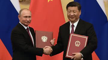 Vladimir Putin e Xi Jinping, presidentes da Rússia e da China, respectivamente - Getty Images