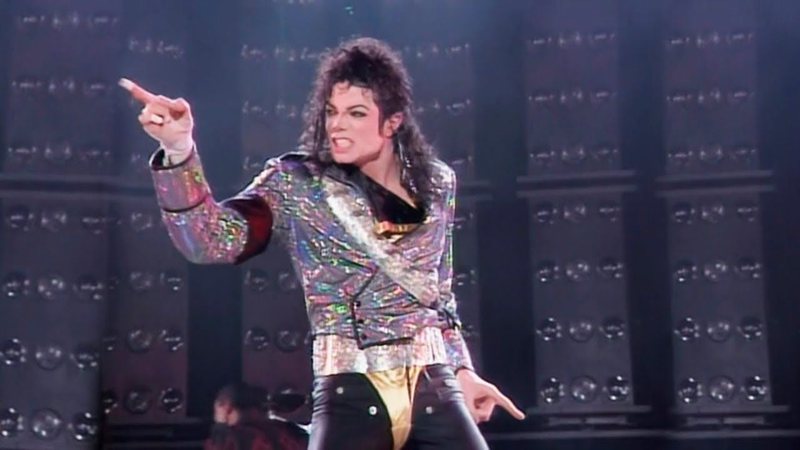Michael Jackson em apresentação na turnê Dangerous, em 1992 - Divulgação