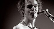 Fotografia de Sid no último show dos Sex Pistols, em 1978 - Wikimedia Commons