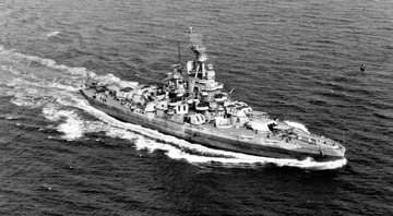 Foto do famoso USS Nevada - Wikimedia Commons