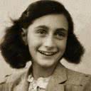 Anne Frank em registro histórico - Domínio Público