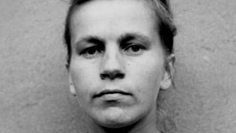 Elisabeth Volkenrath após ser presa em 1945 - Wikimedia Commons