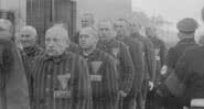 prisioneiros no campo de Sachsenhausen - Domínio Público/U.S. National Archives and Records Administration