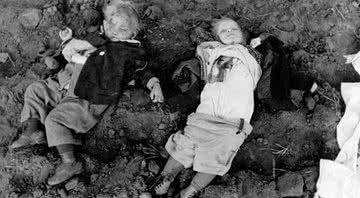 Crianças mortas durante massacre - Getty Images