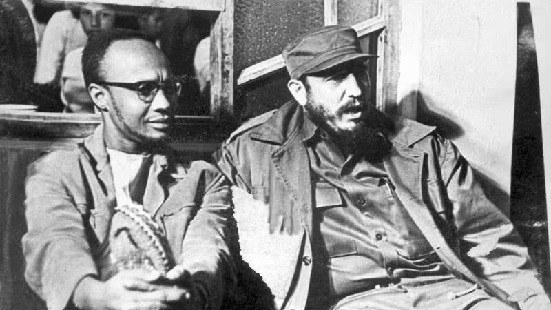 Amílcar Cabral ao lado de Fidel Castro - Domínio Público/ Creative Commons/ Wikimedia Commons