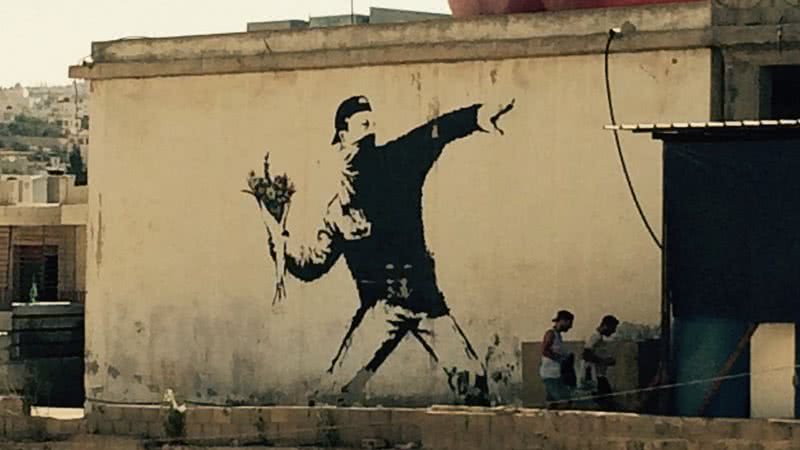 Uma das obras de Banksy, em Belém - Wikimedia Commons