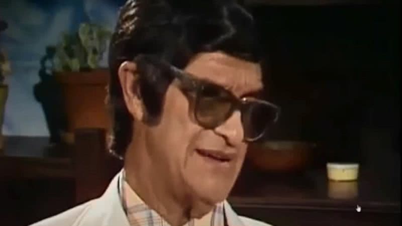 Cena do programa 'Chico Xavier: o Homem chamado Amor' na década de 1980 - Divulgação/Youtube/Nuno Emanuel