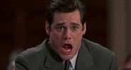 Jim Carrey em cena do filme O Mentiroso (1997) - Divulgação/Universal Pictures