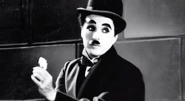 Charles Chaplin em um de seus filmes - Divulgação/Youtube