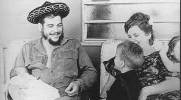 Che Guevara, revolucionário, médico e guerrilheiro argentino - Domínio Público