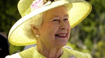 A rainha Elizabeth II em aparição pública - Imagem de WikiImages por Pixabay