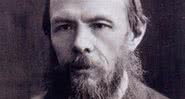 Escritor Fiódor Dostoiévski, em 1879 - Constantin Shapiro (1839–1900) / Domínio Público, via Wikimedia Commons