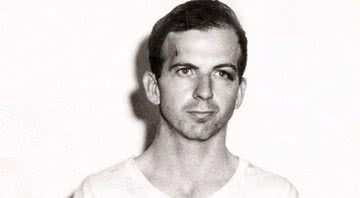 Lee Harvey Oswald, acusado de matar John F. Kennedy - Wikimedia Commons