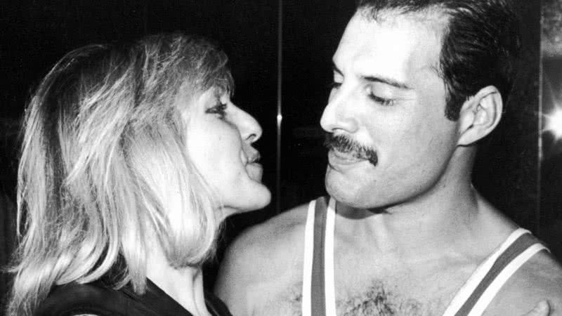 Freddie e Mary no aniversário de 38 anos do cantor, em 1984 - Getty Images