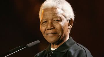 Fotografia de Nelson Mandela durante discurso - Getty Images