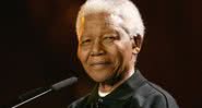 Fotografia de Nelson Mandela durante discurso - Getty Images