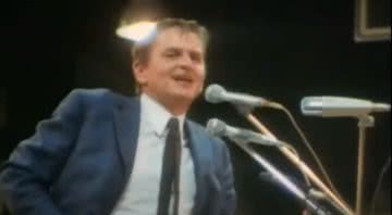 Olof Palme durante discurso - Divulgação / Youtube / Martin Tunström