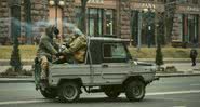 Veículo armado circulando na Ucrânia - Getty Images