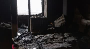 Destruição em apartamento da Ucrânia, após bombardeio - Getty Images