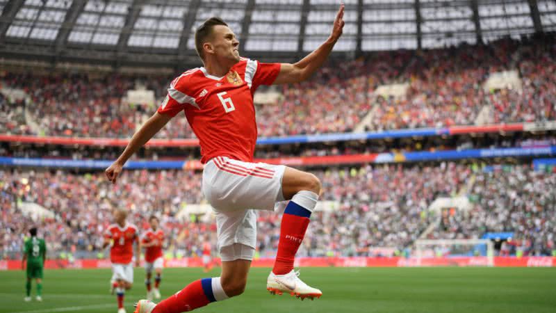 Denis Cheryshev, da Rússia, após marcar o segundo gol durante a Copa do Mundo FIFA 2018