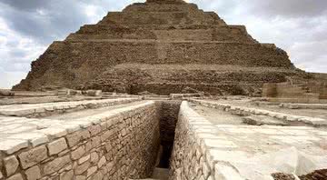 Pirâmide de degraus em Saqqara - Ministério de Antiguidades do Egito