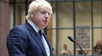 Boris Johnson, primeiro-ministro do Reino Unido, durante discurso - Wikimedia Commons
