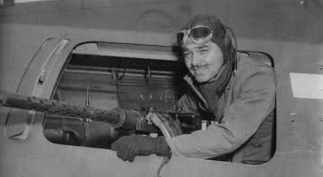 Fotografia de Clark Gable durante a Segunda Guerra - Divulgação/American Air Museum