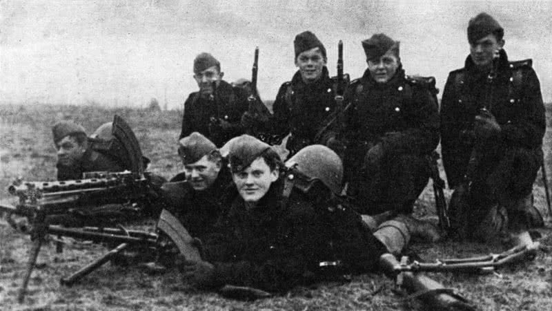 Soldados dinamarqueses durante a Operação Weserubung, na Segunda Guerra