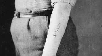 Tatuagem de um prisioneiro de campo de concentração - Getty Images