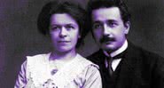 Mileva e Albert em foto pessoal - Wikimedia Commons